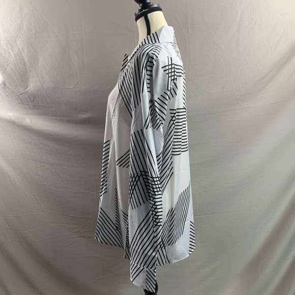 White/Black Striped Print Drop Shoulder Shirt * - Picture 8 of 9